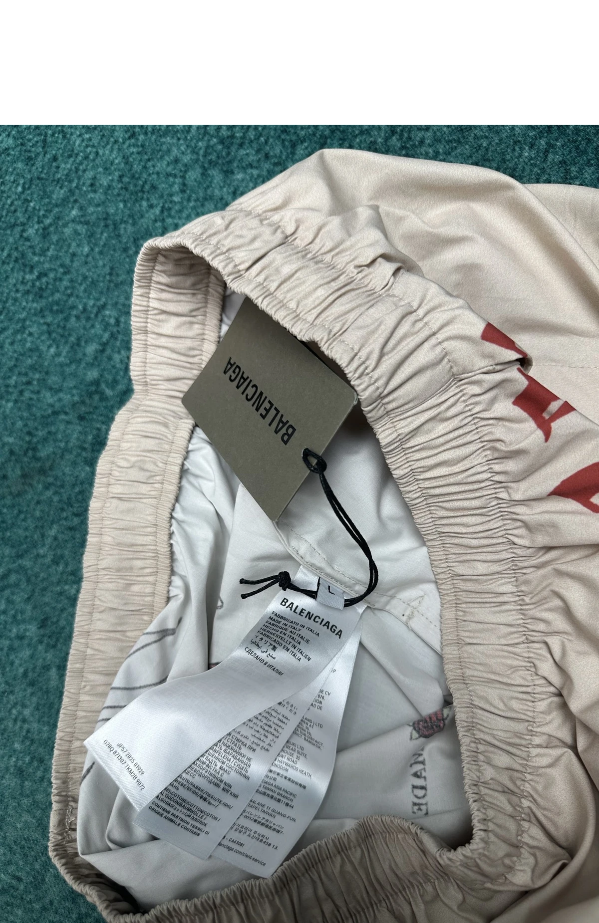 [BALENCIAGA] 남성 발렌시아가 타투 프린트 쇼츠