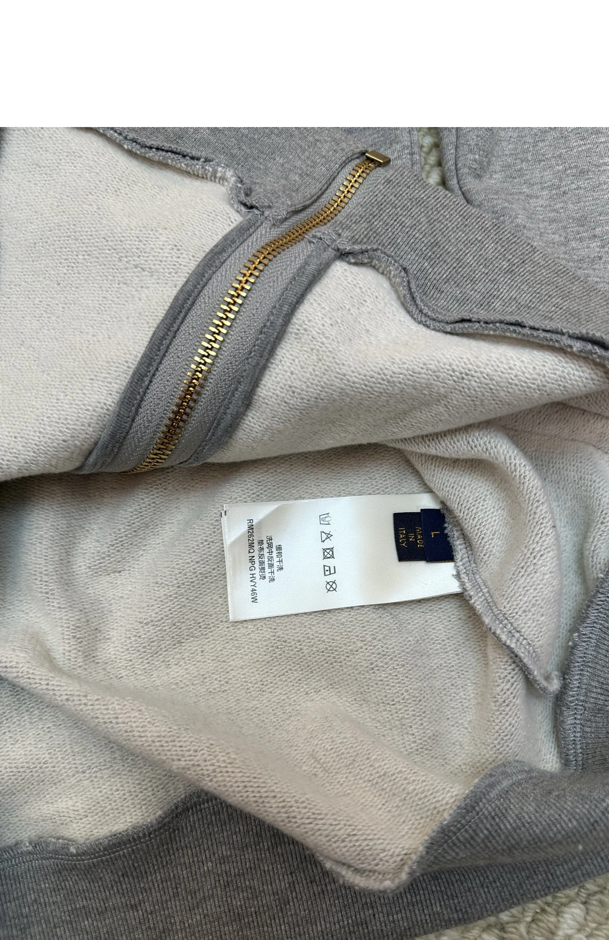 [LOUIS VUITTON] 남성 루이비통 엠브로이더드 시그니처 집업 후디 다크 헤더드 그레이