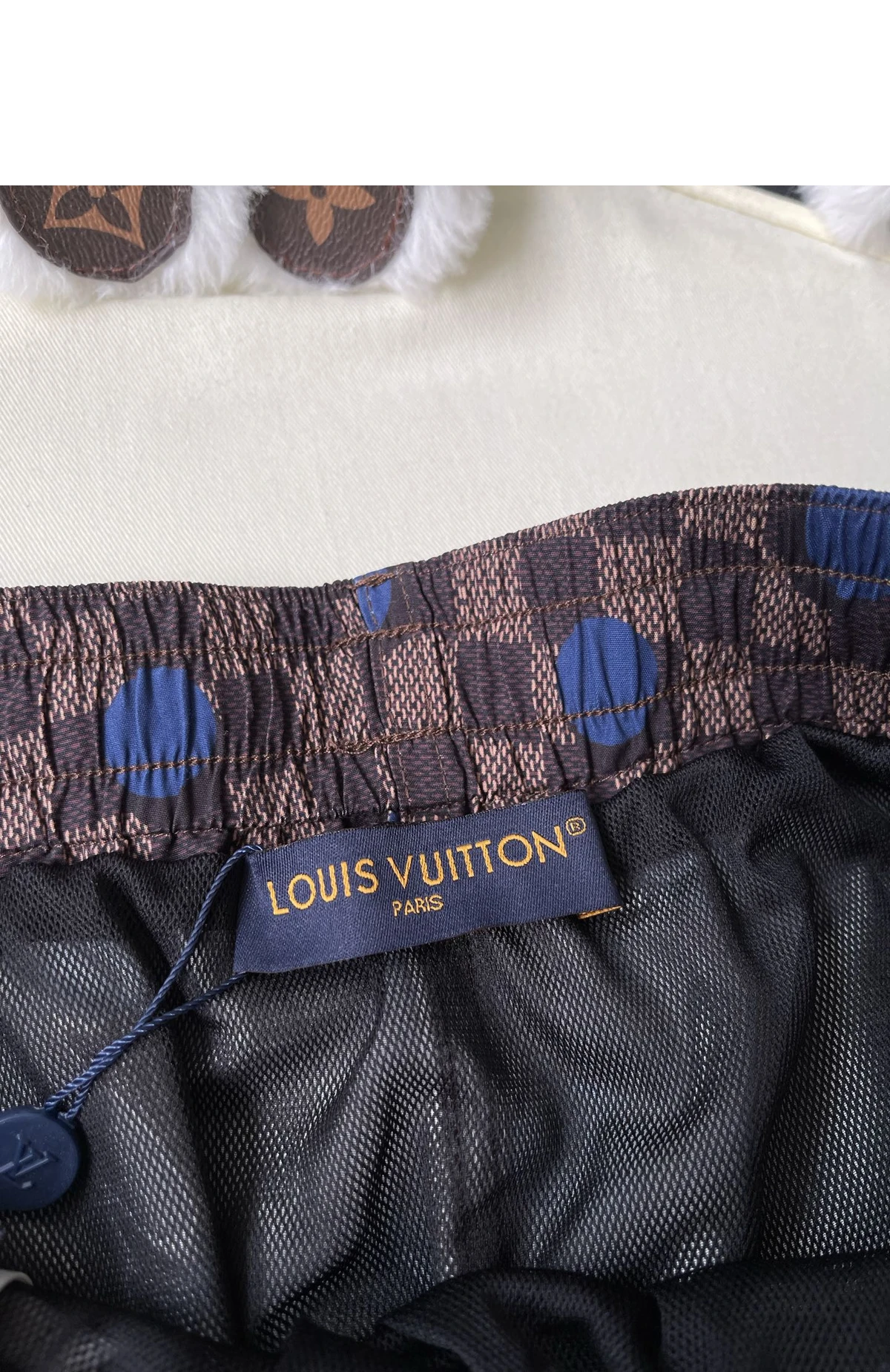 [LOUIS VUITTON] 루이비통 다미에 폴카 도트 프린트 스윔 쇼츠