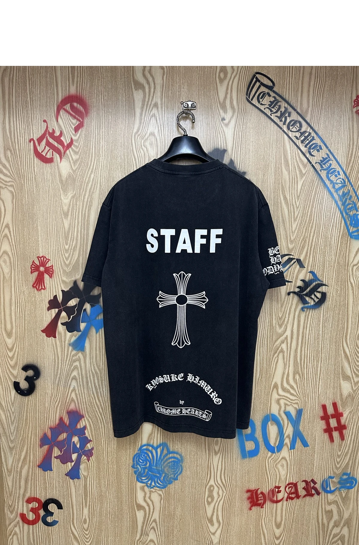 [Chrome Hearts] 크롬하츠 x 히무로 쿄스케 '원 나이트 스탠드' 투어 스태프 포켓 쇼트슬리브 블랙