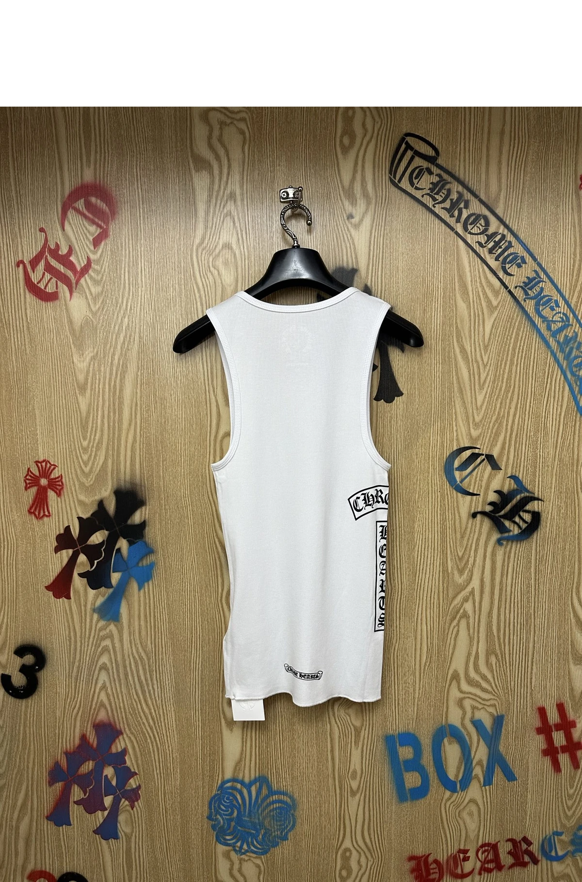 [Chrome Hearts] 크롬하츠 멀티 세메터리 & 스크롤 라벨 그래픽 립 탱크탑 화이트