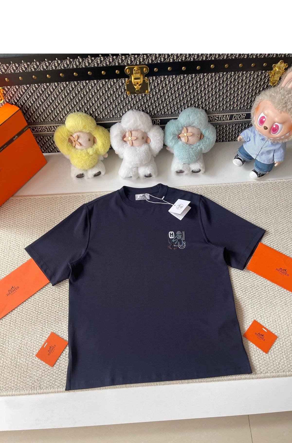 [HERMES] 에르메스 H 퍼즐 레더 패치 자수 코튼 저지 크루넥 하프 슬리브 티셔츠 오쎄엉