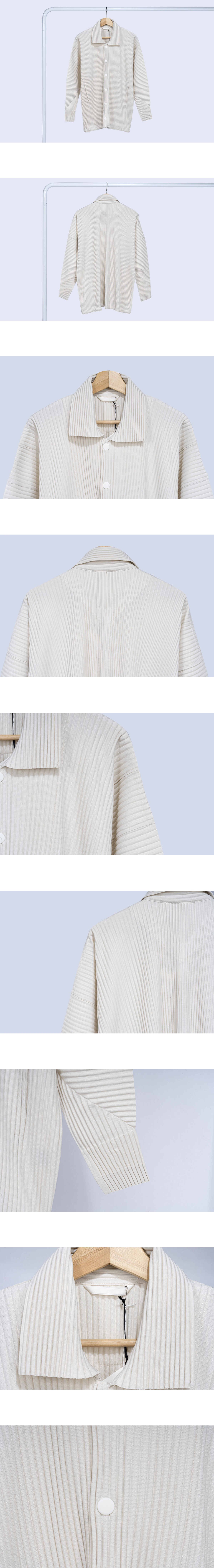 [ISSEY MIYAKE] 이세이 미야케 플리츠 스냅 버튼 드로스트링 블루종 자켓 라이트 베이지