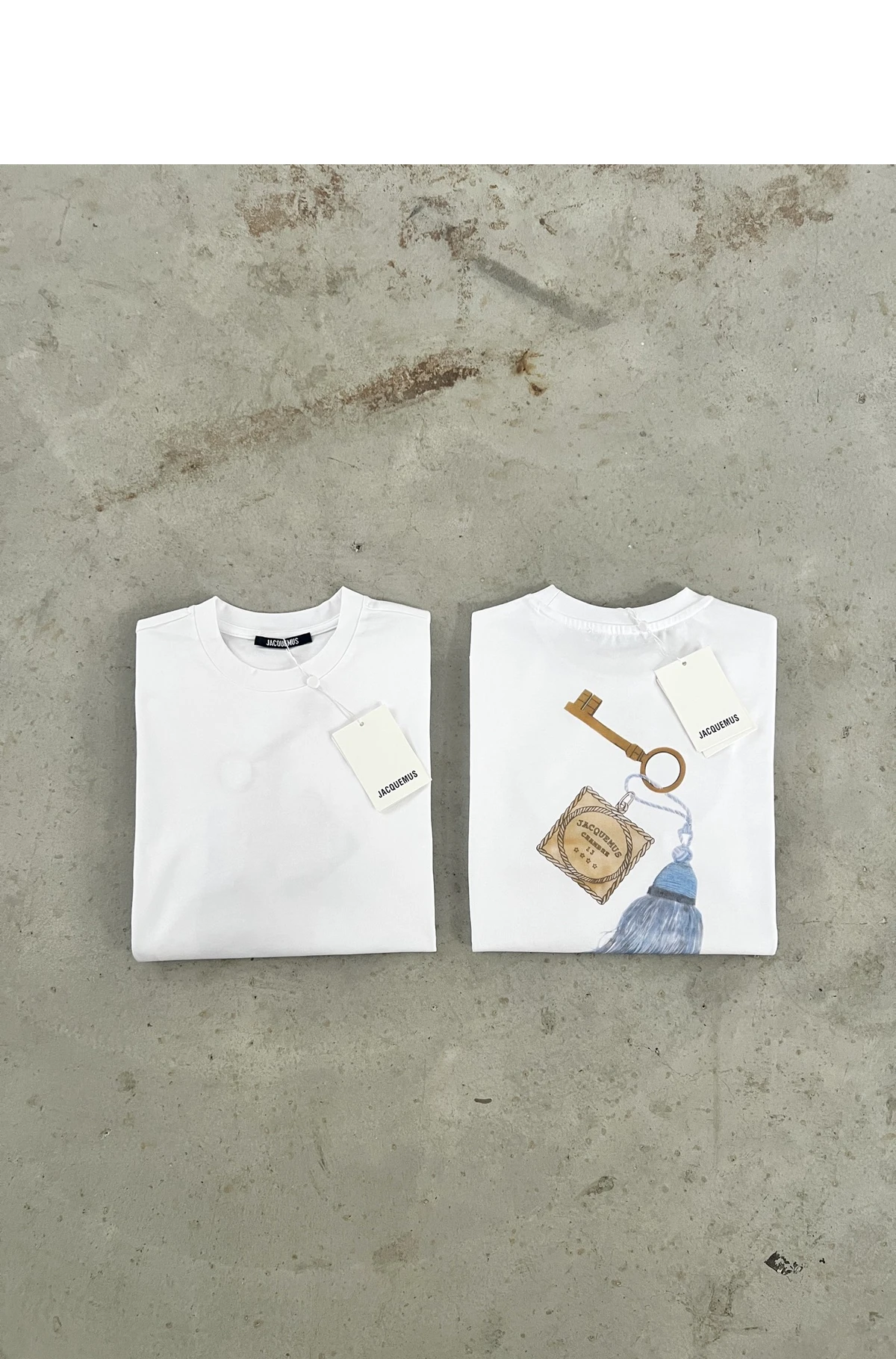 [JACQUEMUS] 자크뮈스 알베르고 호텔 룸 로고 쇼트 슬리브 티셔츠 화이트