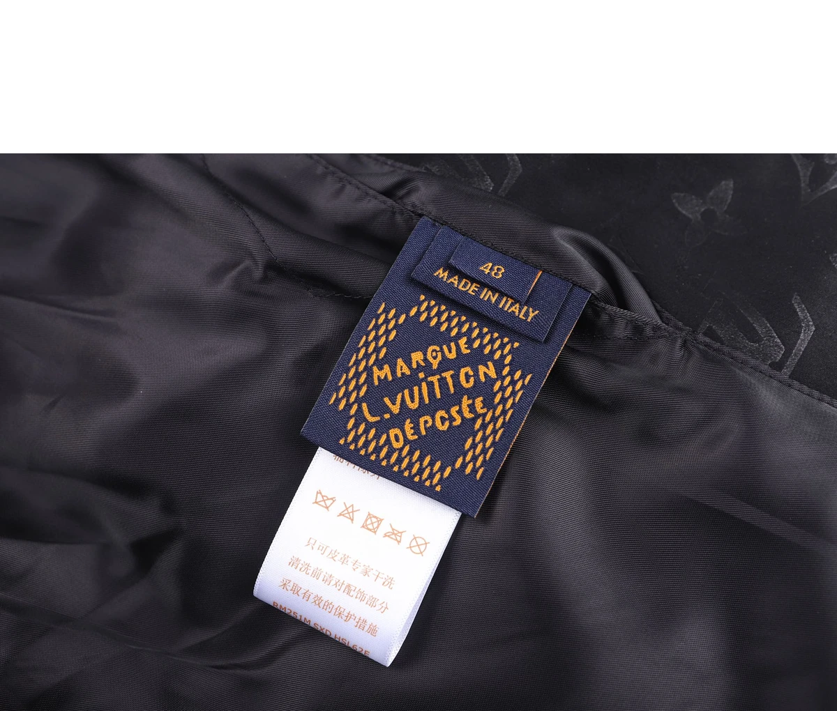 [LOUIS VUITTON] 루이비통 에어플레인 풀러 엠보스드 모노그램 스웨이드 지퍼 재킷 블랙
