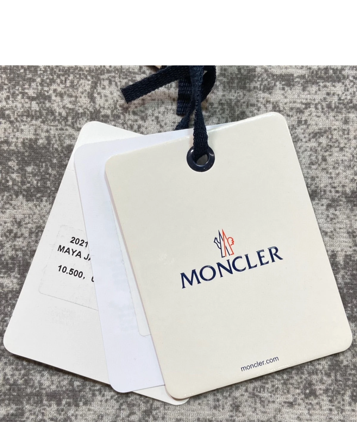 [MONCLER] 몽클레르 Maya 마야 나일론 디태처블 후드 쇼트 구스 다운 재킷 블랙